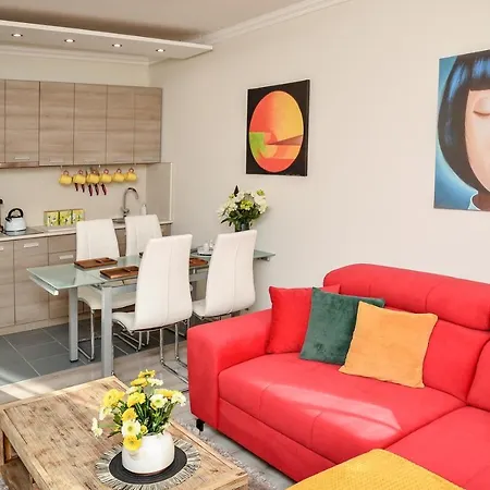 דירה Flamingo Apartman *
