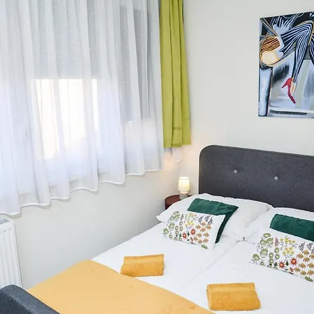 דירה Flamingo Apartman *
