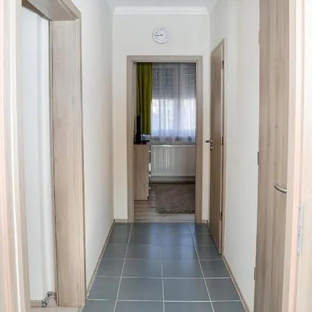 Flamingo Apartman * Hajdúszoboszló